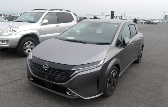 Nissan Note Aura