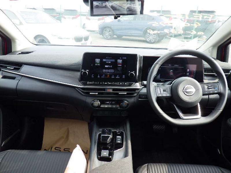 Nissan Note Aura Image 2