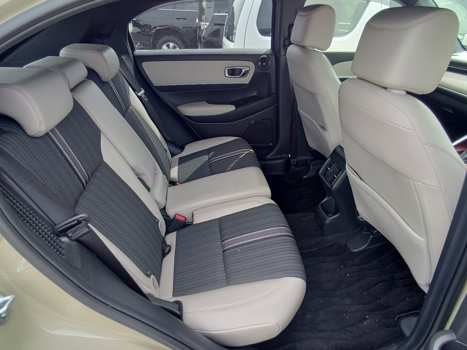 Honda Vezel Play Image 3