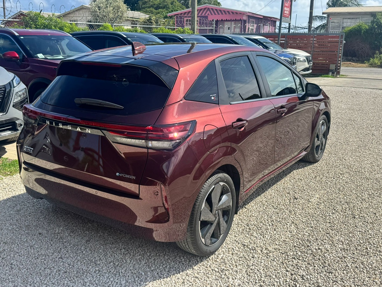 Nissan Note Aura Image 3