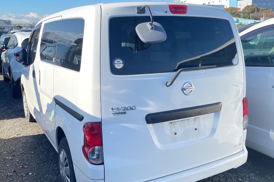 Nissan NV200 Image 5