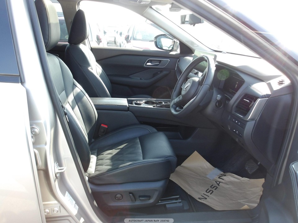 Nissan X-TRAIL G e-4ORCE Image 2