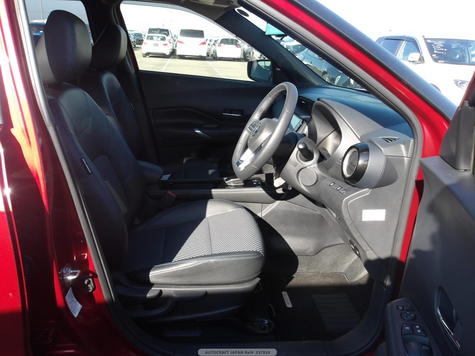 Nissan Kicks Image 2