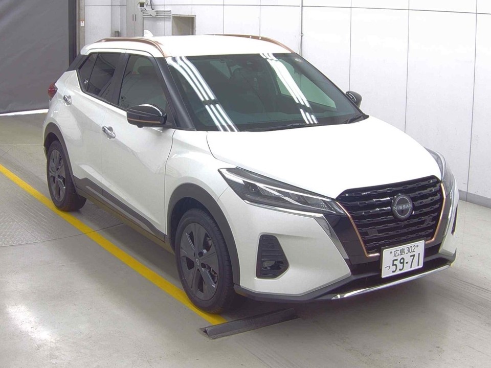 Nissan Kicks X 90 ANNIVERSARY