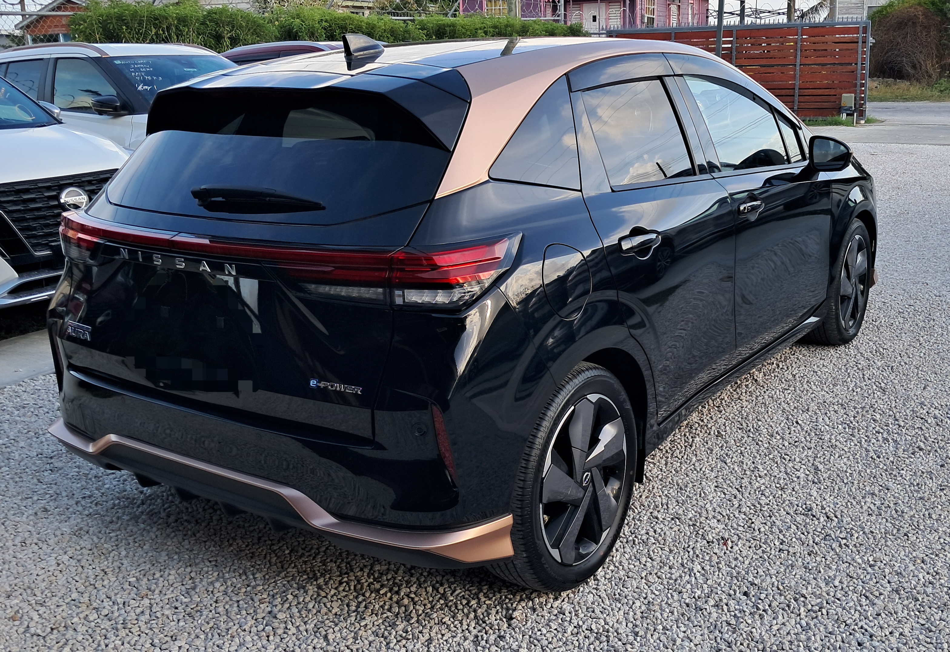 Nissan Note Aura Image 5