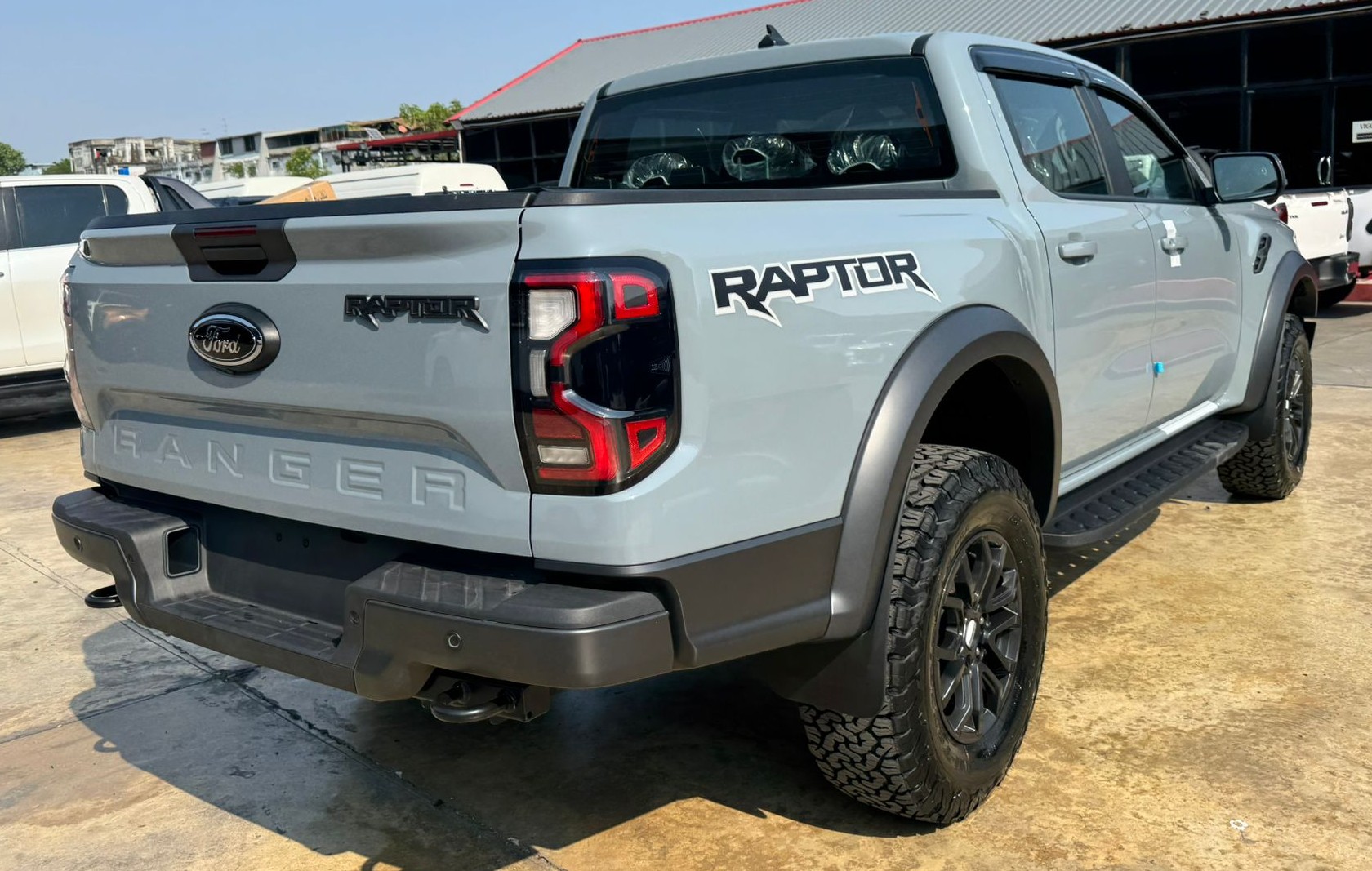 Ford Raptor Image 3