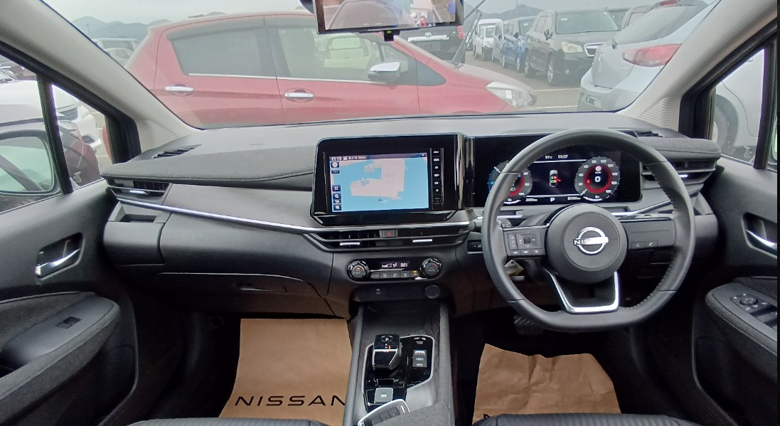 Nissan Note Aura Image 3
