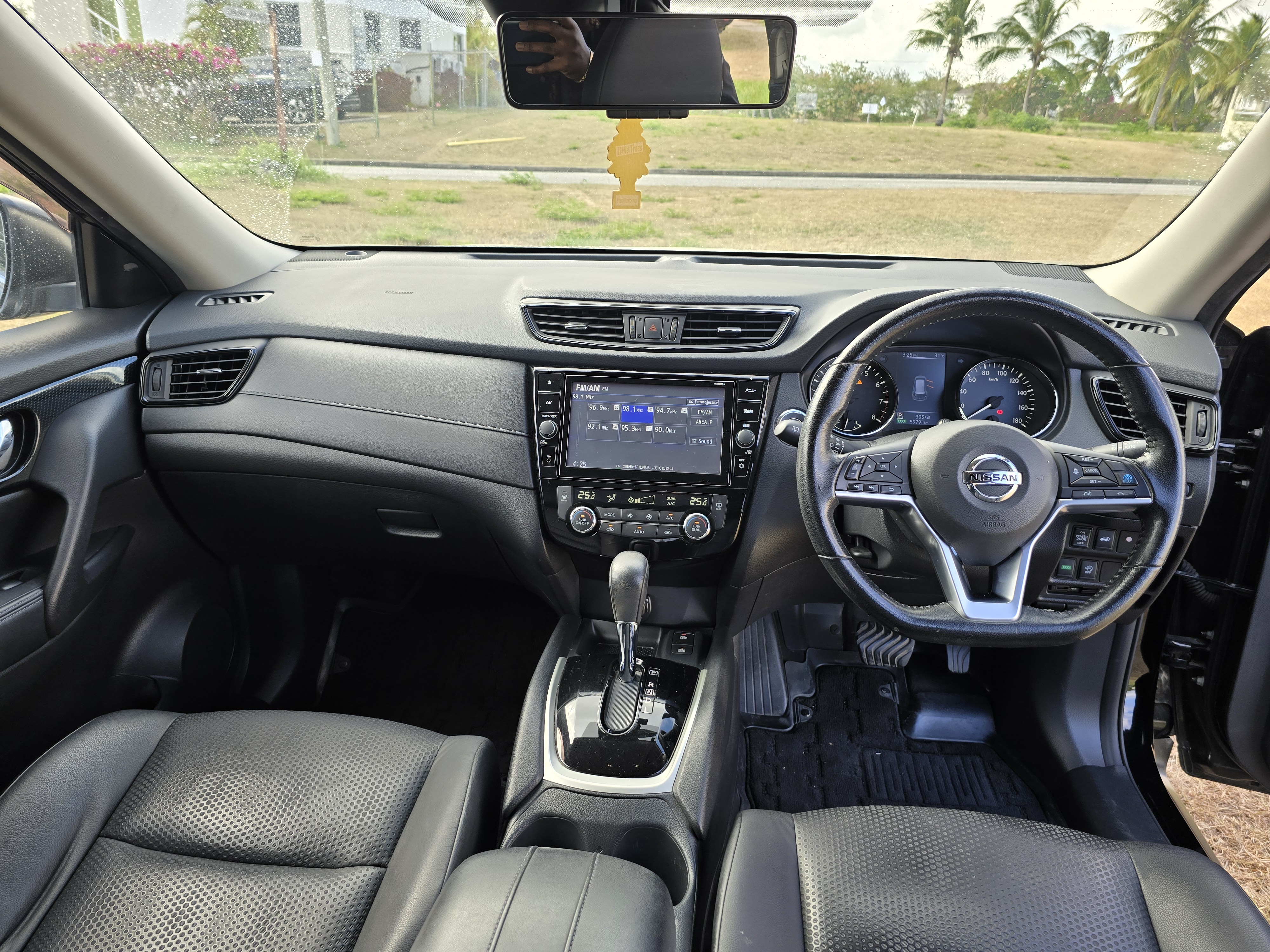 Nissan X-Trail Image 2