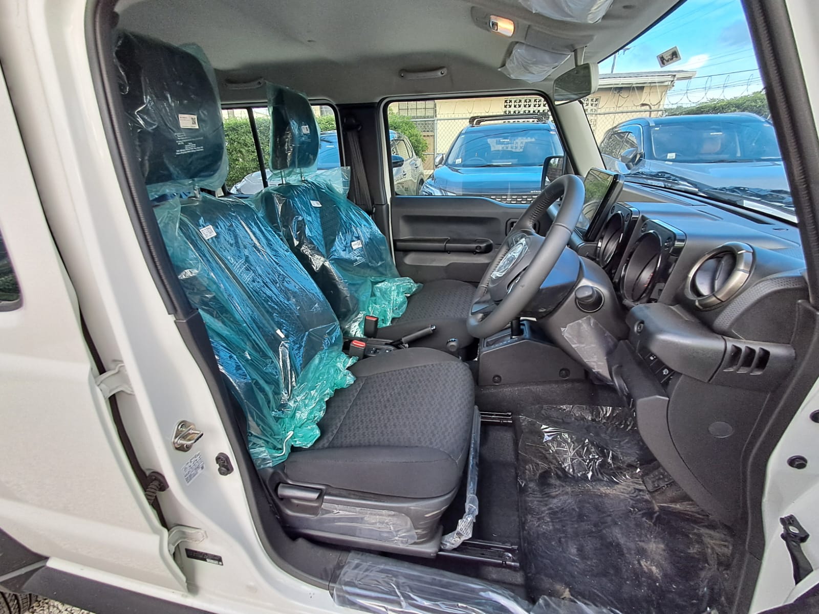 Suzuki Jimny Alpha Image 3